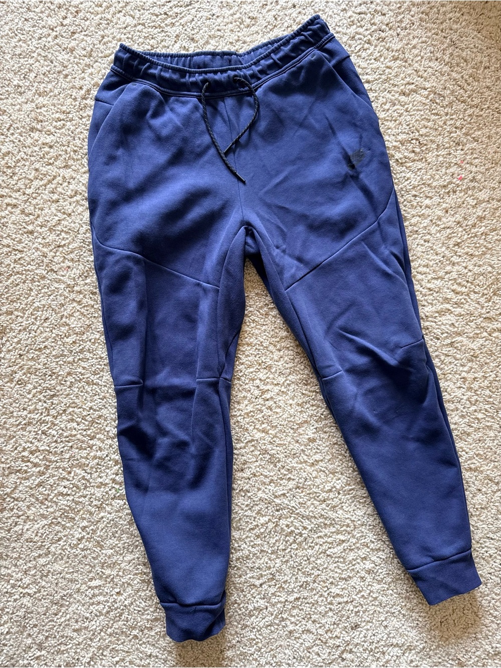 Nike Joggers Sweatpants Men’s Medium Blue Tapered Athletic Fleece Pants